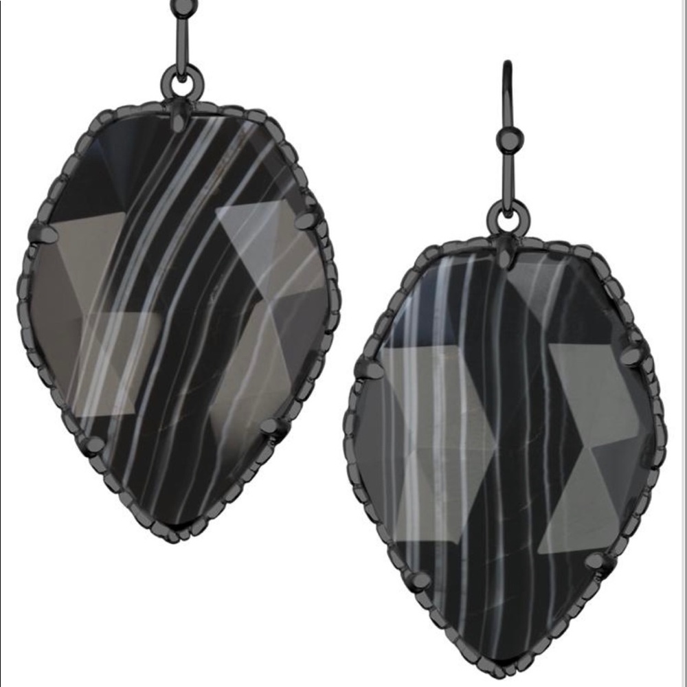 ISO Kendra Scott - Picture 2 of 5